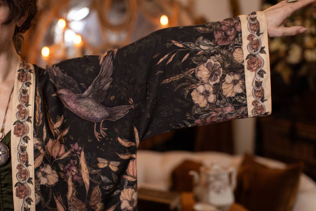 Momento Pixie Duster Crop Kimono