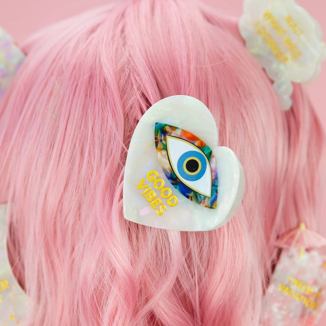 Good Vibes - Evil Eye Heart Hair Claw Clip