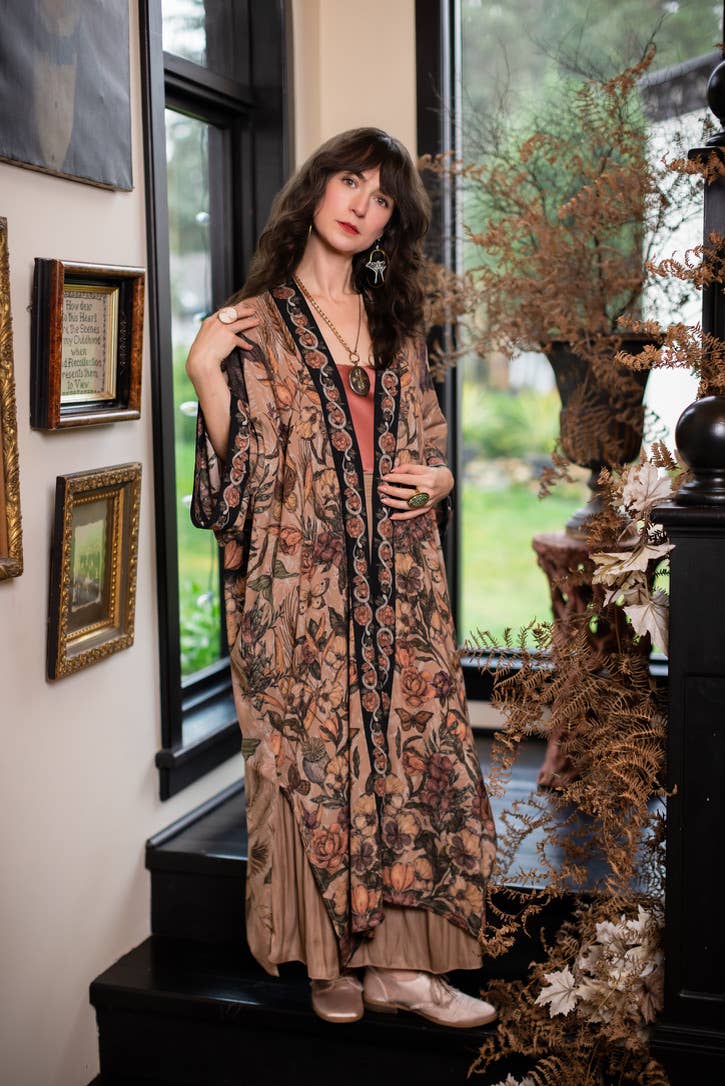 Momento Opera Duster Kimono Robe w/ Starlings & Skull