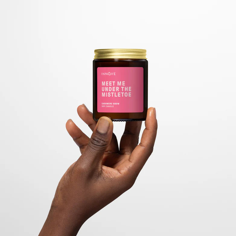 Meet Me Under The Mistletoe Candle - Cashmere Snow Fragrance