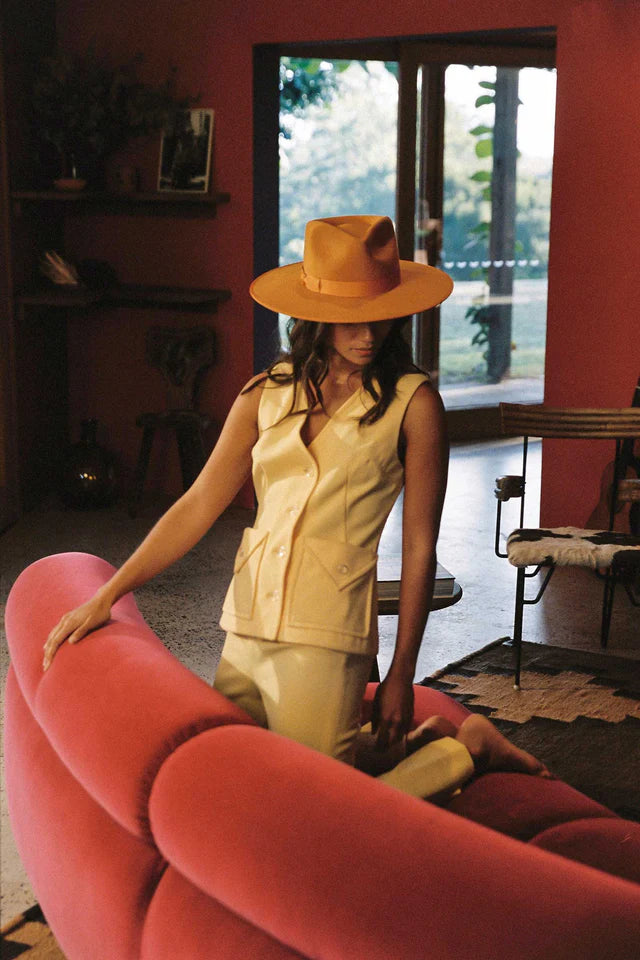 Desert Sun Rancher – Days of Rays