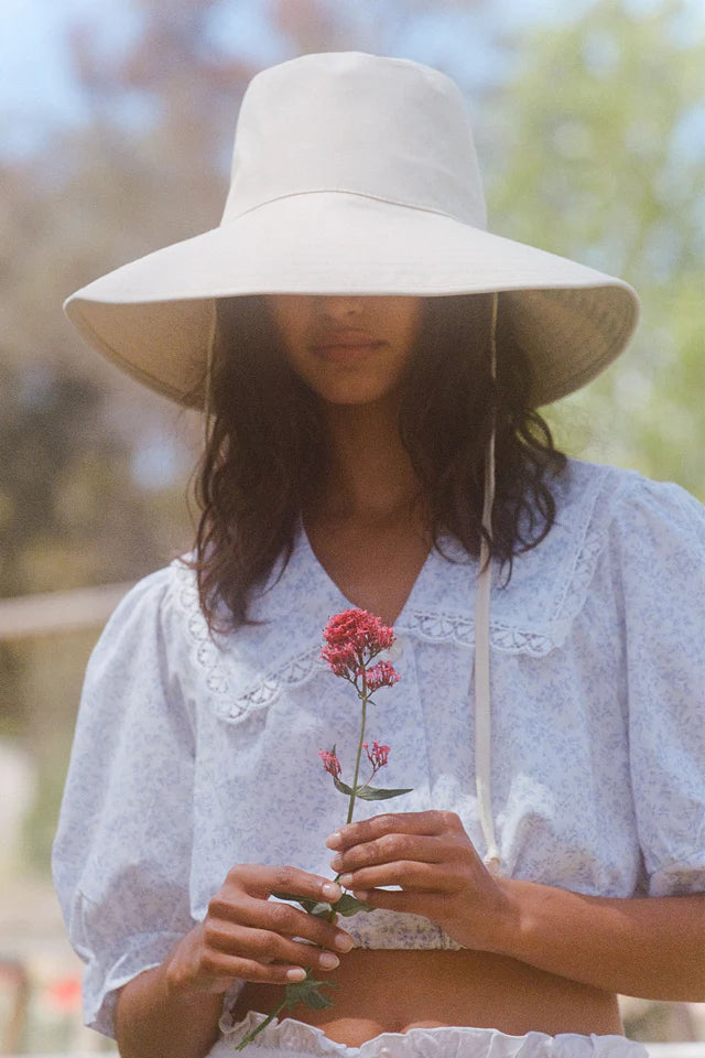 Holiday Bucket - Beige Canvas