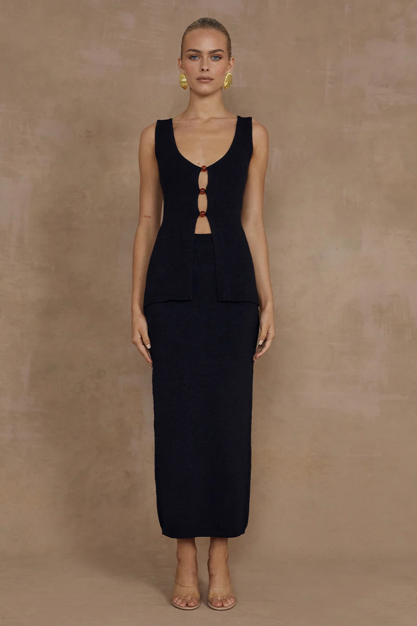 NADINA TOP - BLACK