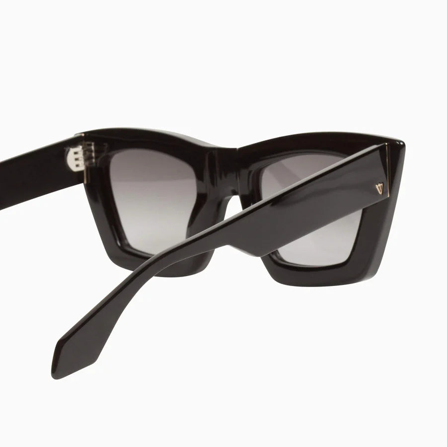 Soho Gloss Black/ Blk Gradient Lens