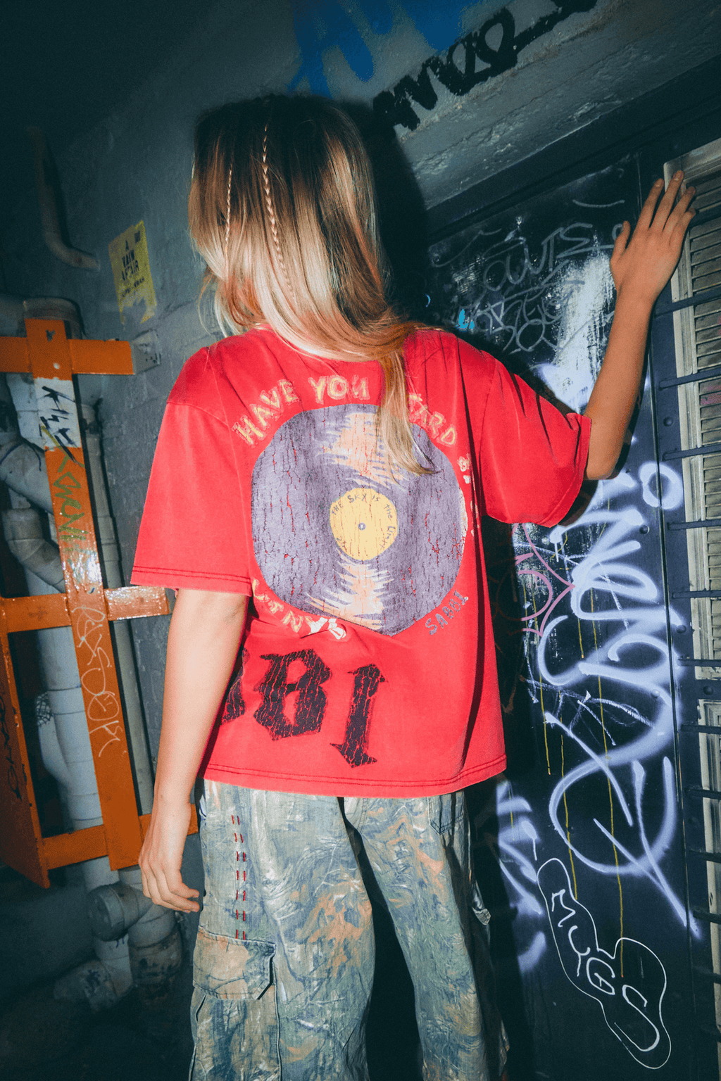 THE VINYL SHOP TEE - RED