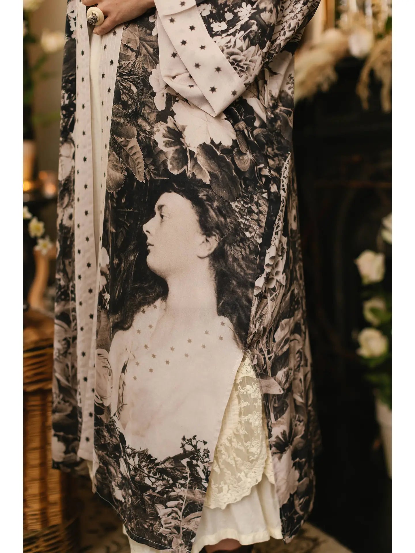 The Looking Glass Opera Duster Kimono