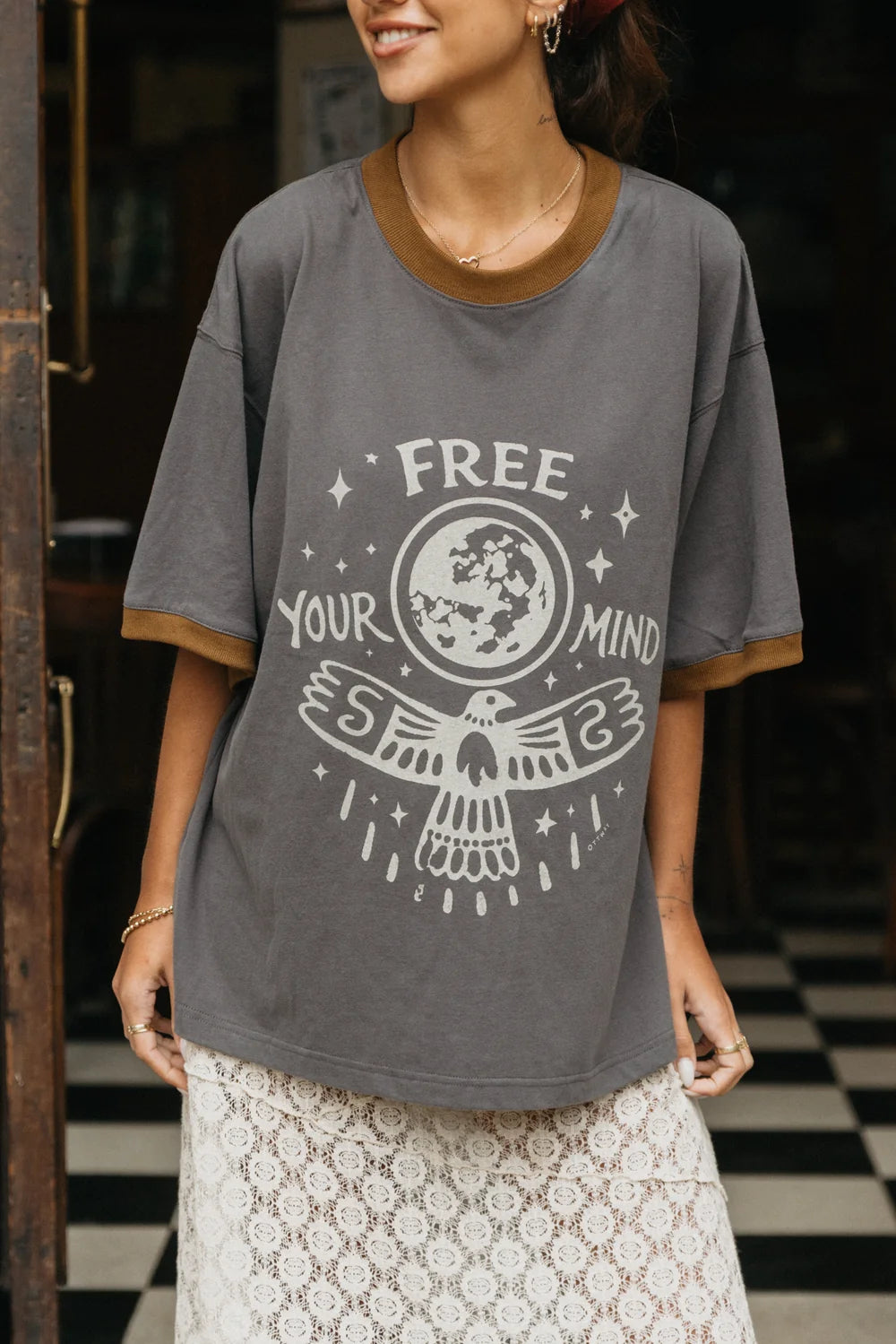 Free Your Mind Oversized T-Shirt - Washed Black