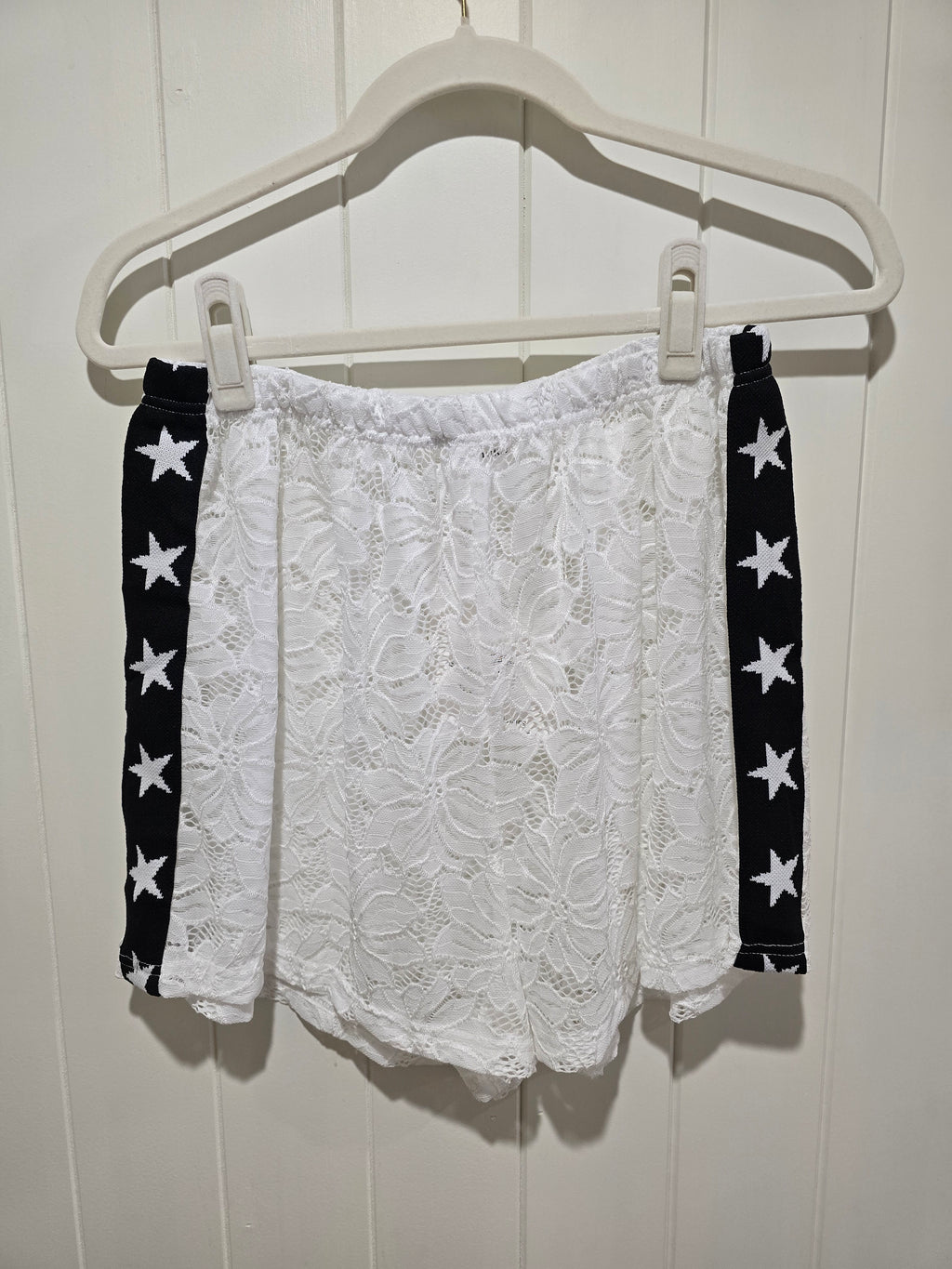 Lacey Star Shorts- White