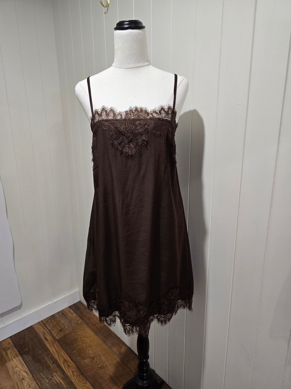 Ophelia Lace Shift Dress Choc