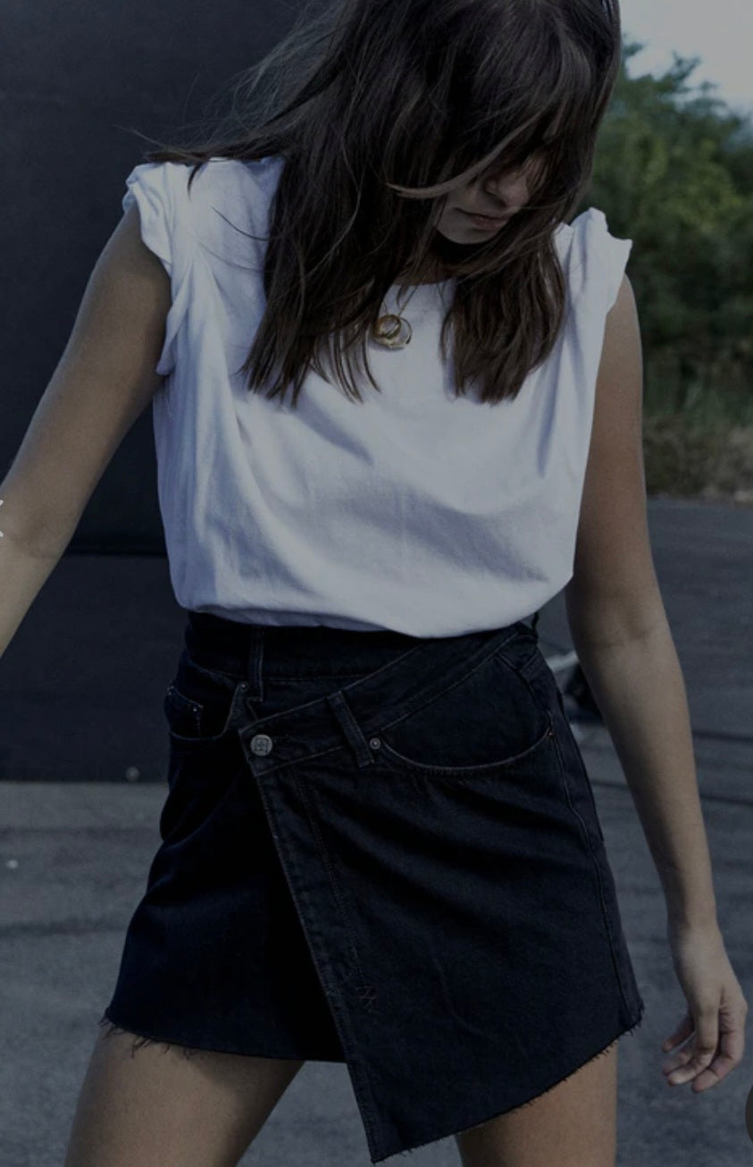 Rap Skirt in Stealth