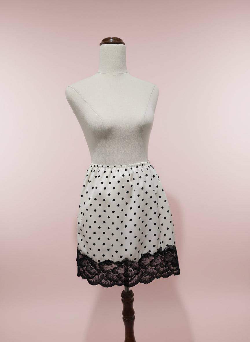 Spotty Lace Skirt- Black/White