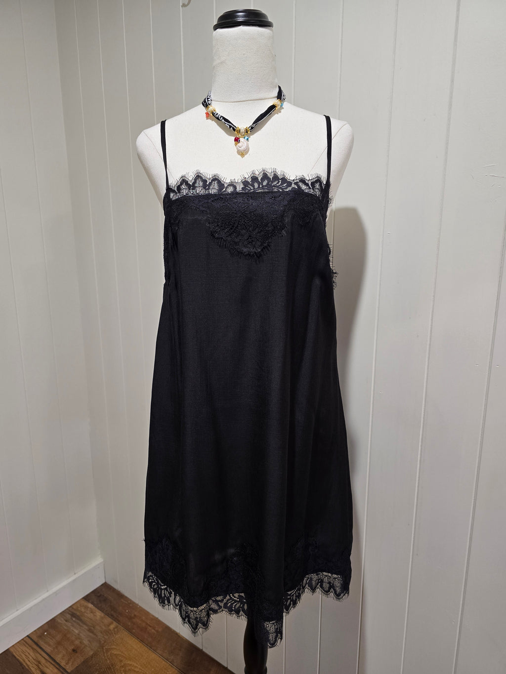 Ophelia Lace Shift Dress Black