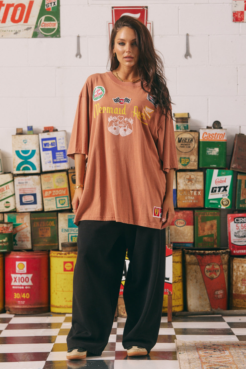 The Racing Badges tee Mocha